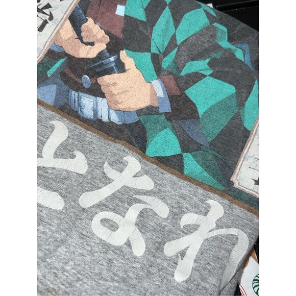 Demon Slayer Anime KnY Tanjiro and Nezuko Gray T-Shirt Size Medium #74 - Picture 4 of 5
